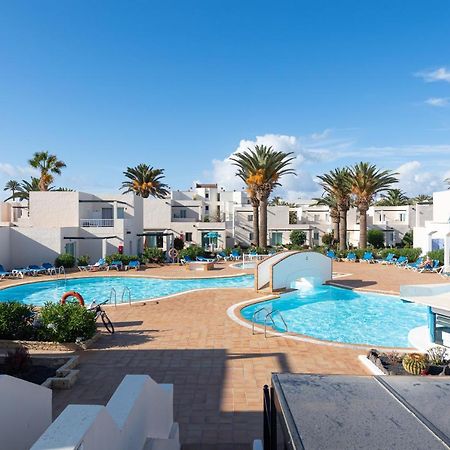 Homeforguest Apartamento 15 Con Terraza Y Piscina En Corralejo Buitenkant foto