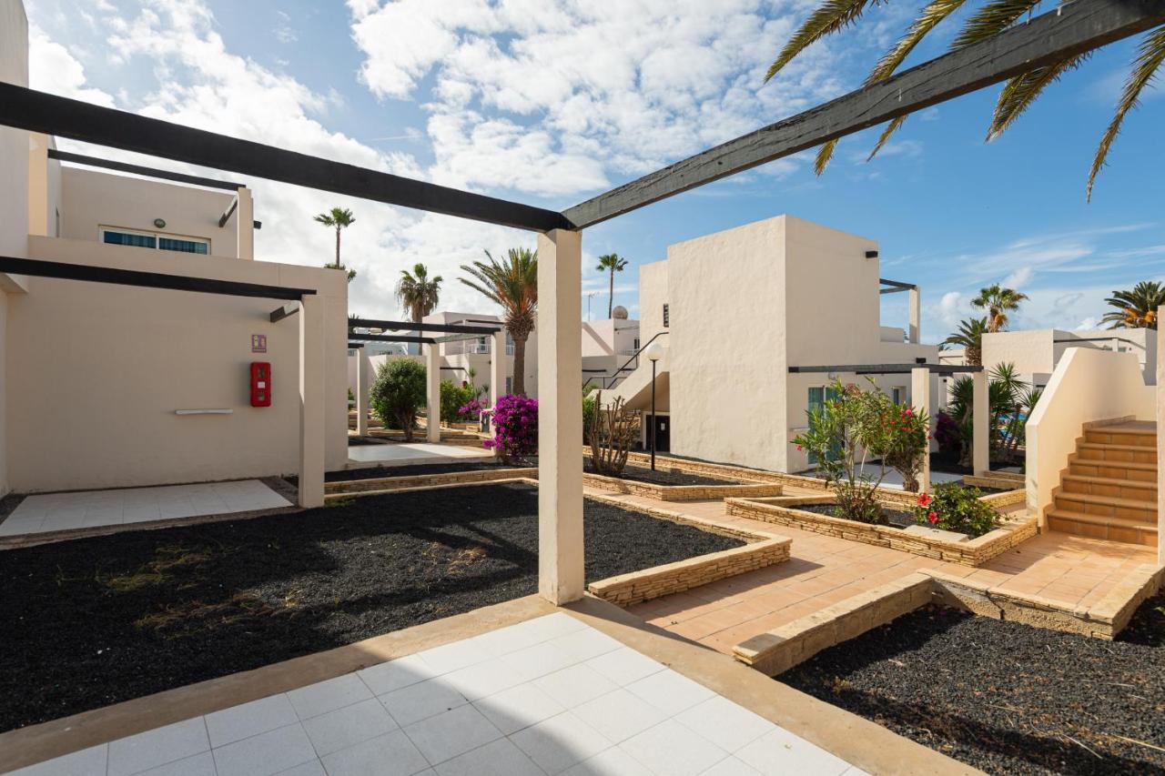 Homeforguest Apartamento 15 Con Terraza Y Piscina En Corralejo Buitenkant foto