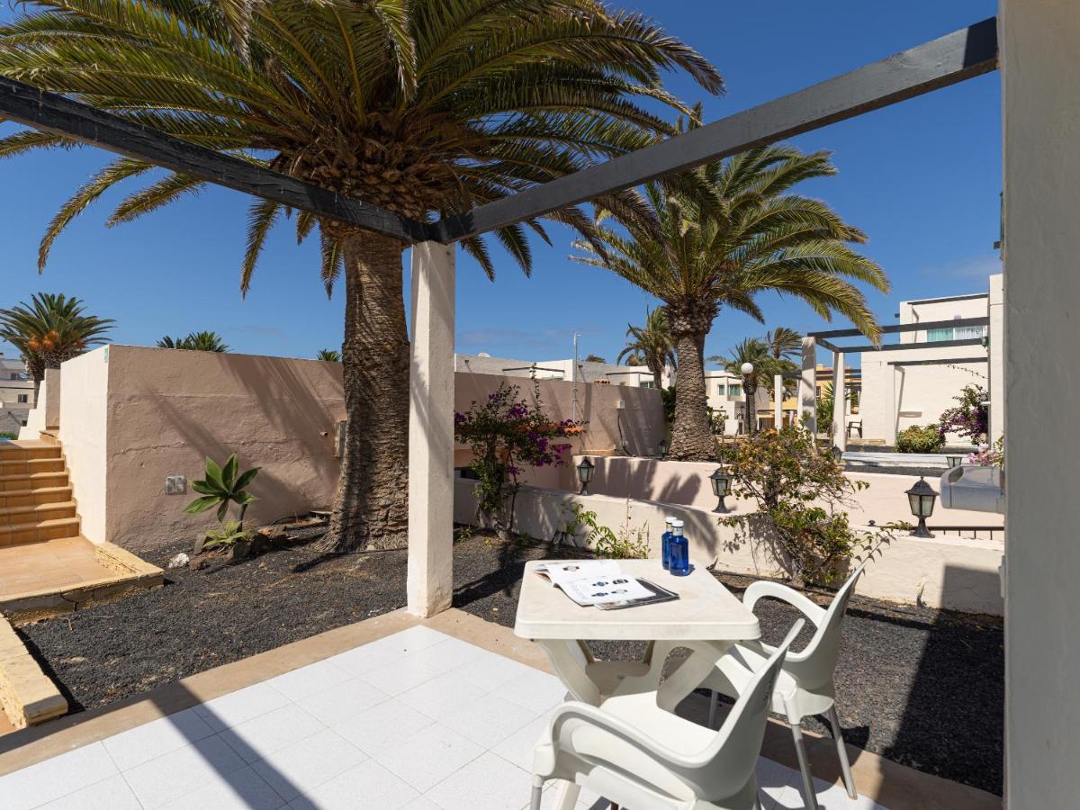 Homeforguest Apartamento 15 Con Terraza Y Piscina En Corralejo Buitenkant foto
