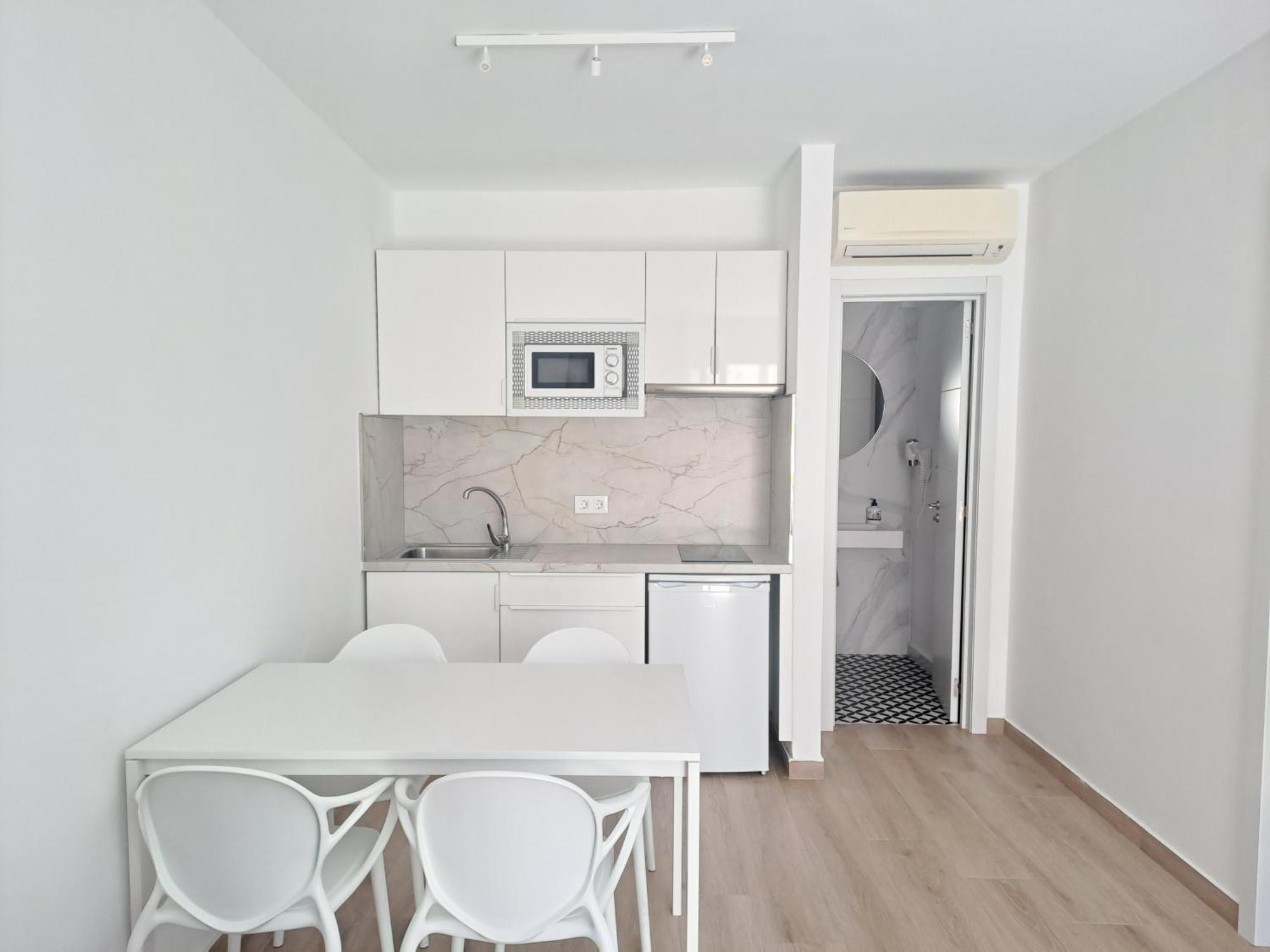 Homeforguest Apartamento 15 Con Terraza Y Piscina En Corralejo Buitenkant foto