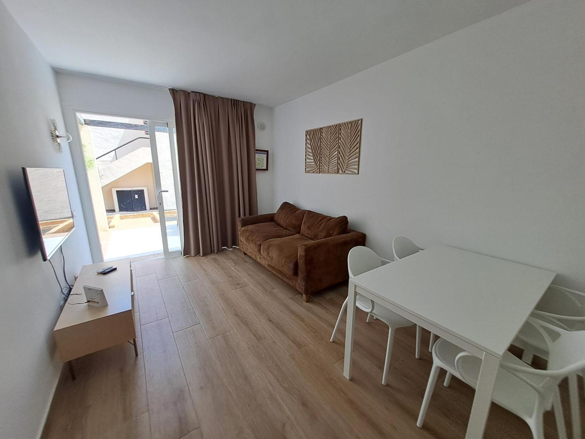Homeforguest Apartamento 15 Con Terraza Y Piscina En Corralejo Buitenkant foto